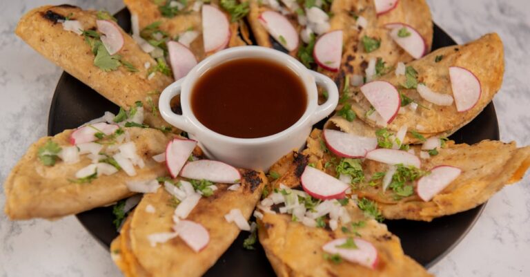 veterinario-lista-5-comidas-que-ele-nunca-daria-para-seu-gato-ou-cachorro — Quando evitar estas 5 comidas que veterinários...